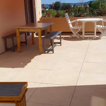 Daire Entre Azur Et Collines Boisees Carqueiranne